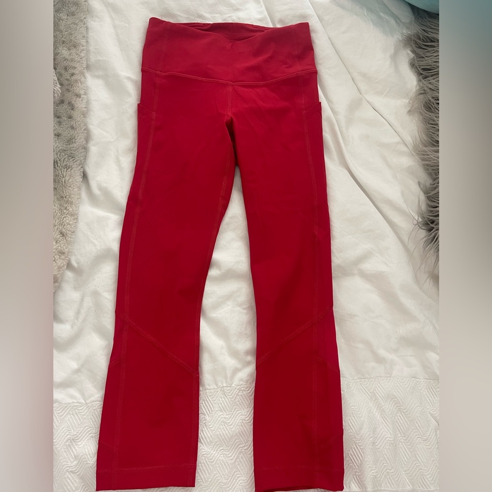 Lululemon red cropped leggings with pockets size 6